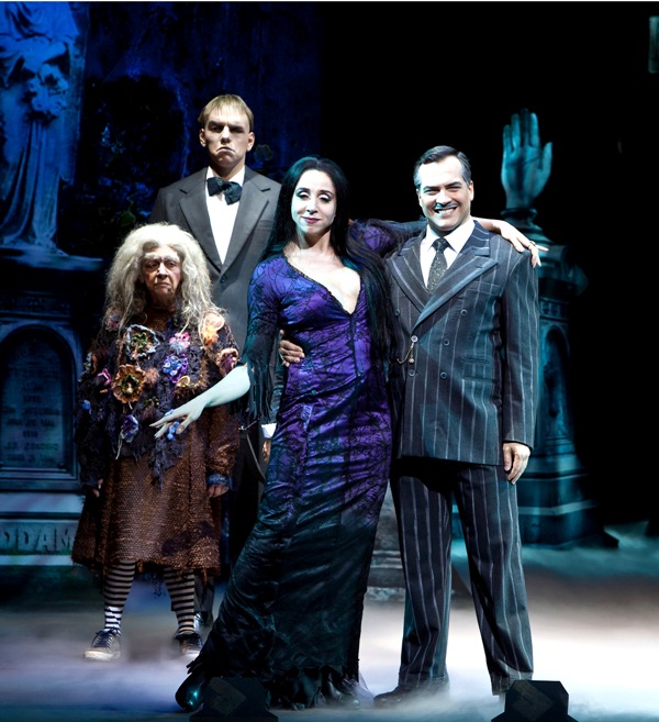 A Família Addams Musical Estrelado Por Marisa Orth E Daniel Boaventura Estreia No Rio De